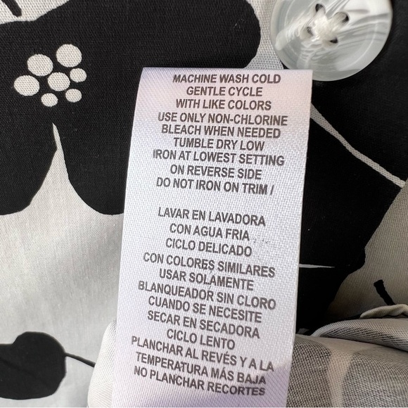 BLACK + WHITE FLORAL A-LINE LIGHTWEIGHT DRESS CINCH WAIST V-NECK SIZE 14 - Picture 6 of 9